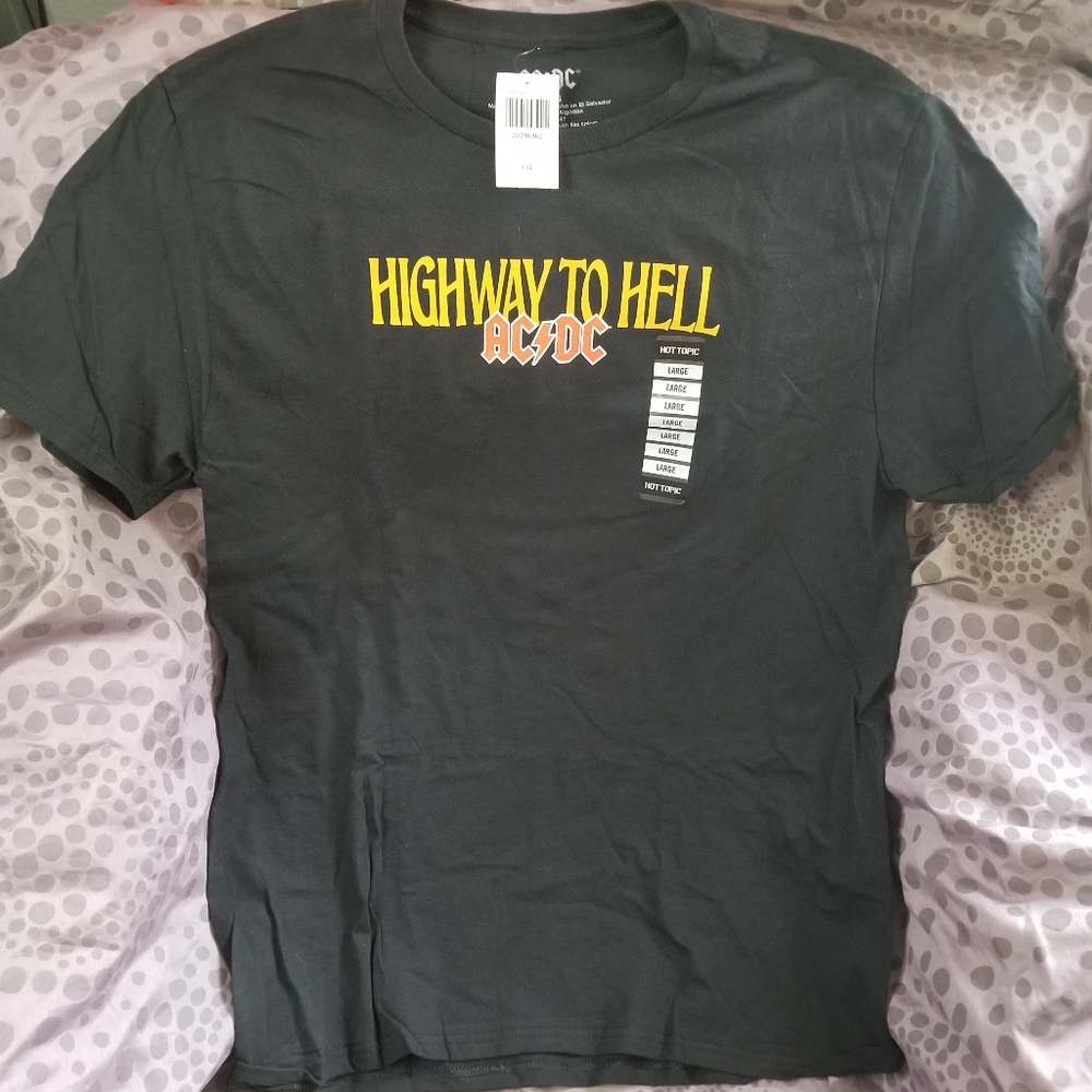 ACDC Highway To Hell Mens Large Tshirt NWT - Picture 3 of 4
